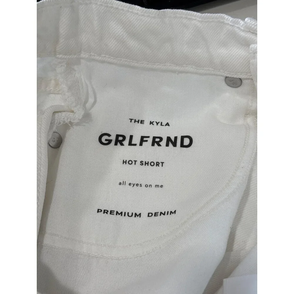 GRLFRND Kyla Hot Shorts in Amarillo Fray 23 Womens Denim Jeans